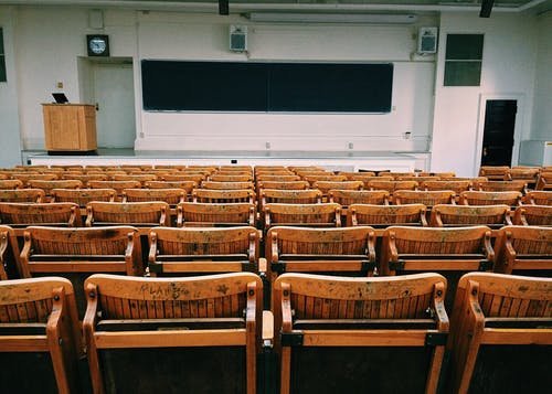 A picture of a classroom in the university